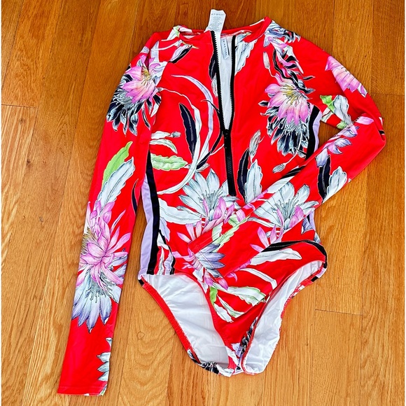 Trina Turk Shangri La long sleeve Paddle Suit - Picture 6 of 6